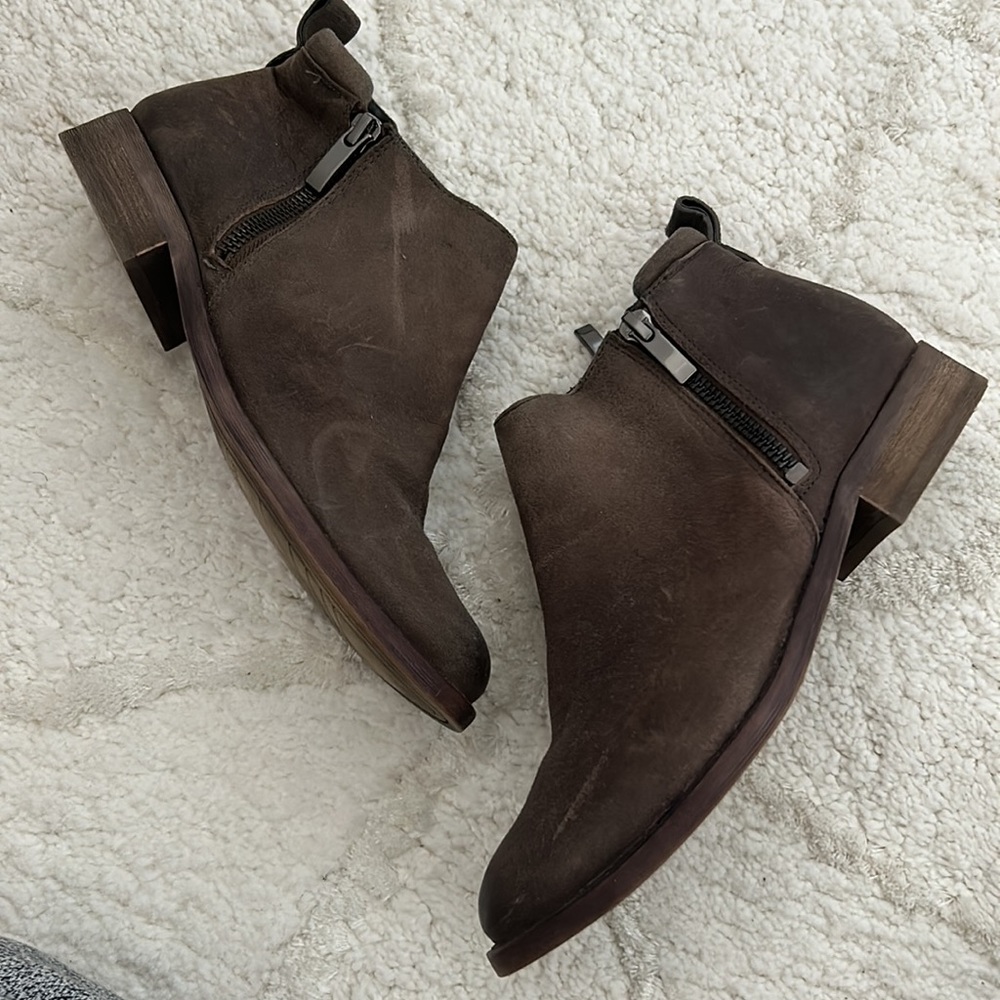 Franco Sarto Artist Collection Flat Ankle Booties - Distressed look - Picture 4 of 7